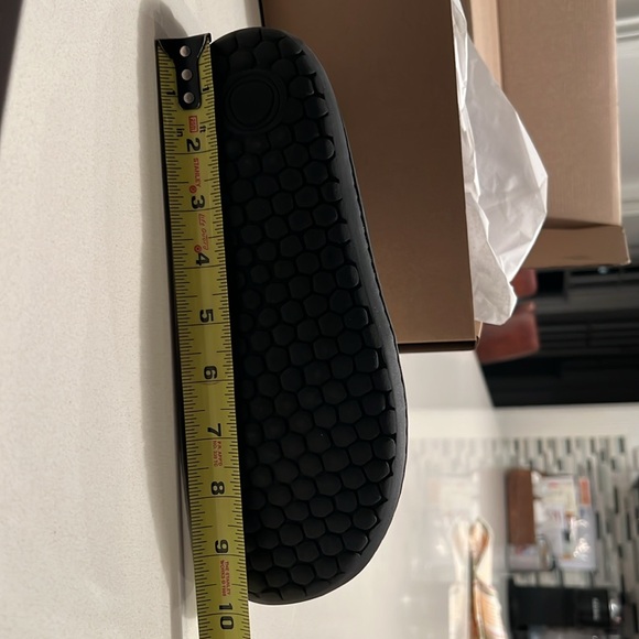 MUKISHOES Chelsea Ankle Boot - Picture 12 of 12